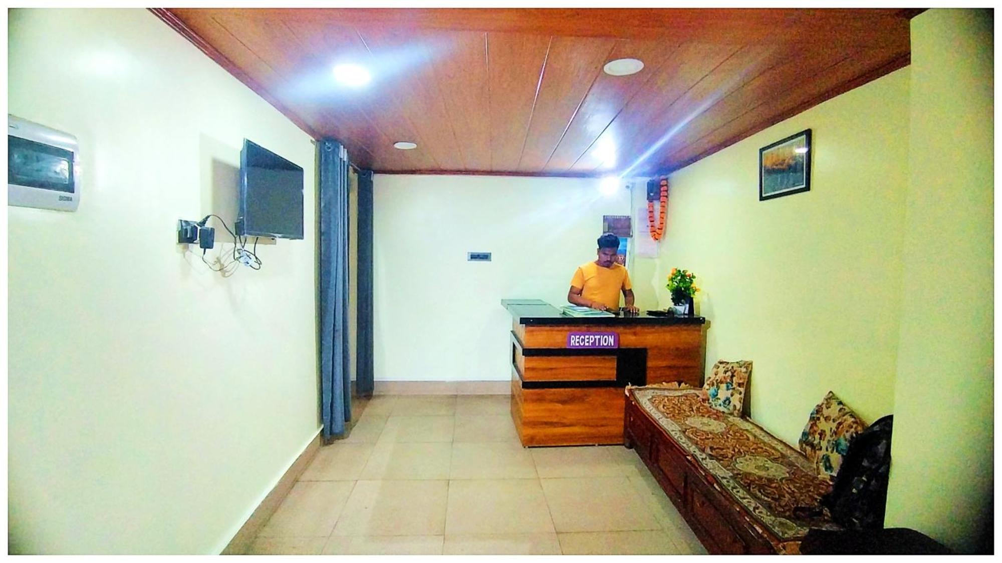 דרג'ילינג Hotel Premium Pitstop Near Railway Station Best Hotel In Darjeeling מראה חיצוני תמונה