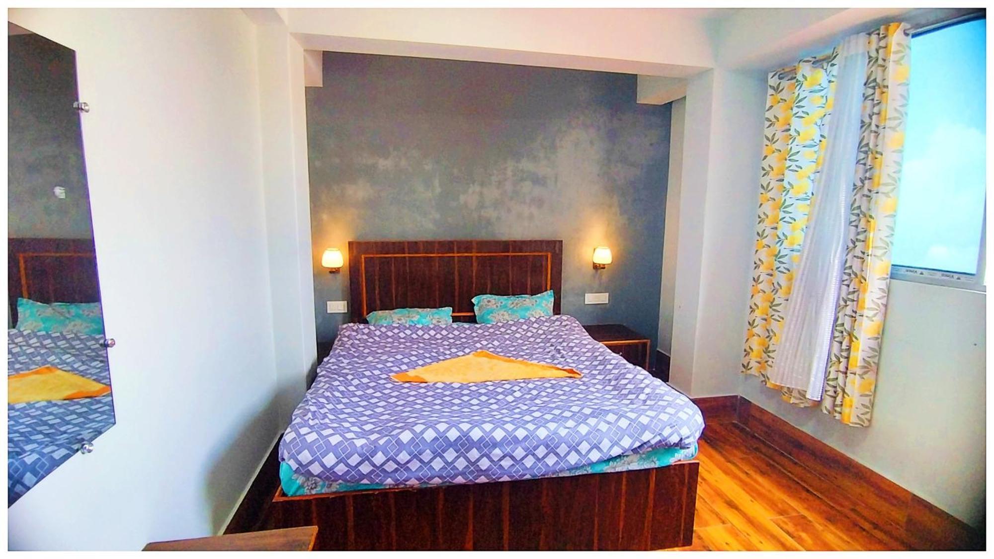 דרג'ילינג Hotel Premium Pitstop Near Railway Station Best Hotel In Darjeeling מראה חיצוני תמונה